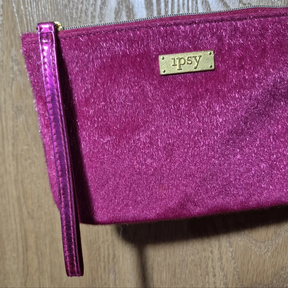 Ipsy Glam Bag December 2016 Carpe P.M. Pink Fuzzy Cosmetic Makeup Bag